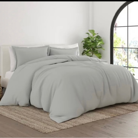 Solid 3-Piece King Duvet Cover Set in Light Grey - Picture 1 of 5